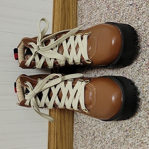 Steve Madden, women's brown hiking boots sz 5.5 NWOT - Picture 2 of 8